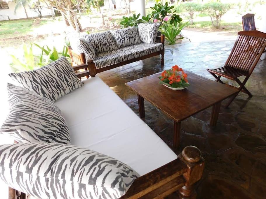Holiday Home In Malindi Mambrui Экстерьер фото